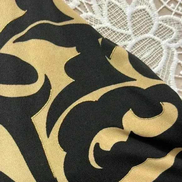 Stunning Black and Gold Dress - Picture 4 of 9